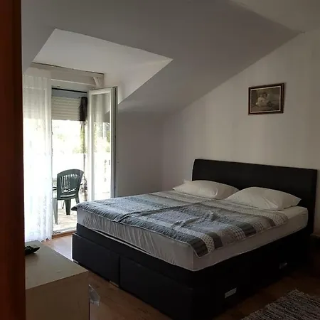 And With Parking Space - Murter - 5082 Guest house 3*