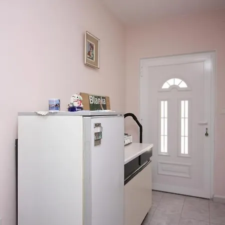 بيت ضيافة And With Parking Space Jezera, Murter - 5082 3*