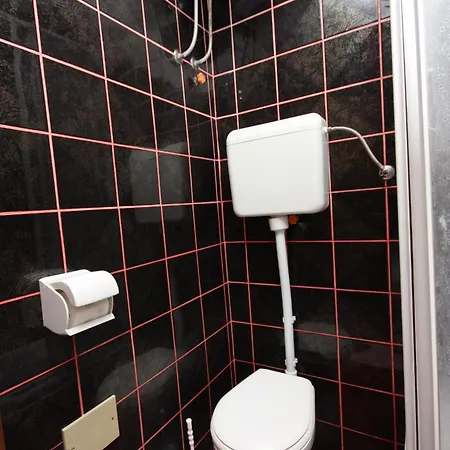 And With Parking Space - Murter - 5082 Guest house 3*