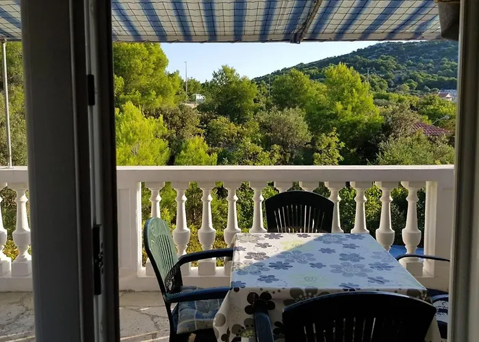 And With Parking Space Jezera, Murter - 5082 3*