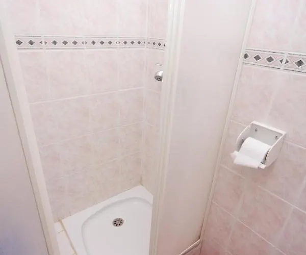 Гостевой дом And With Parking Space Jezera, Murter - 5082 Езера